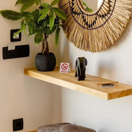 Lackos Luxury Apartmán *