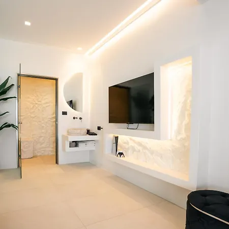 Apartment Lackos Luxury Imerovigli (Santorini)