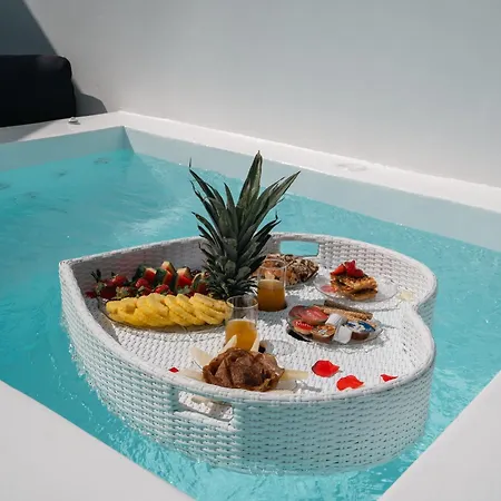 Lackos Luxury Imerovigli (Santorini)