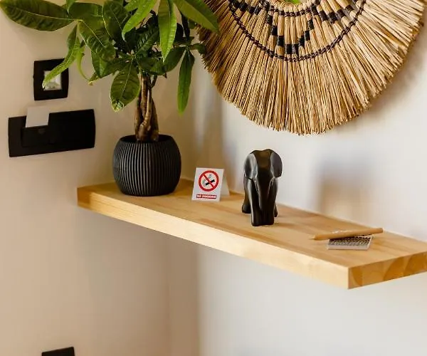 Lackos Luxury דירה *