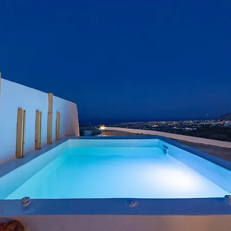Lackos Luxury *