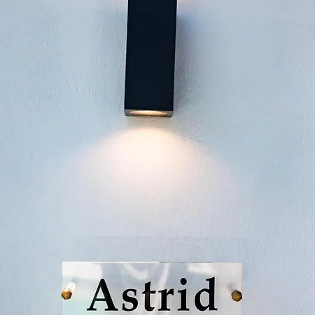 Lackos Luxury Apartment