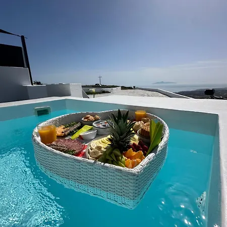 Lackos Luxury *